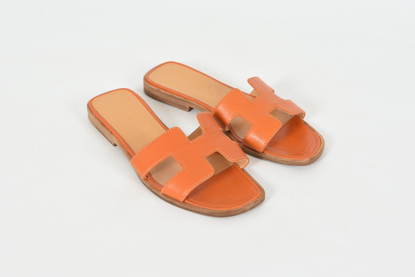 Hermès Oran Sandals Shoes Leather H Logo Calfskin Flats Size 34