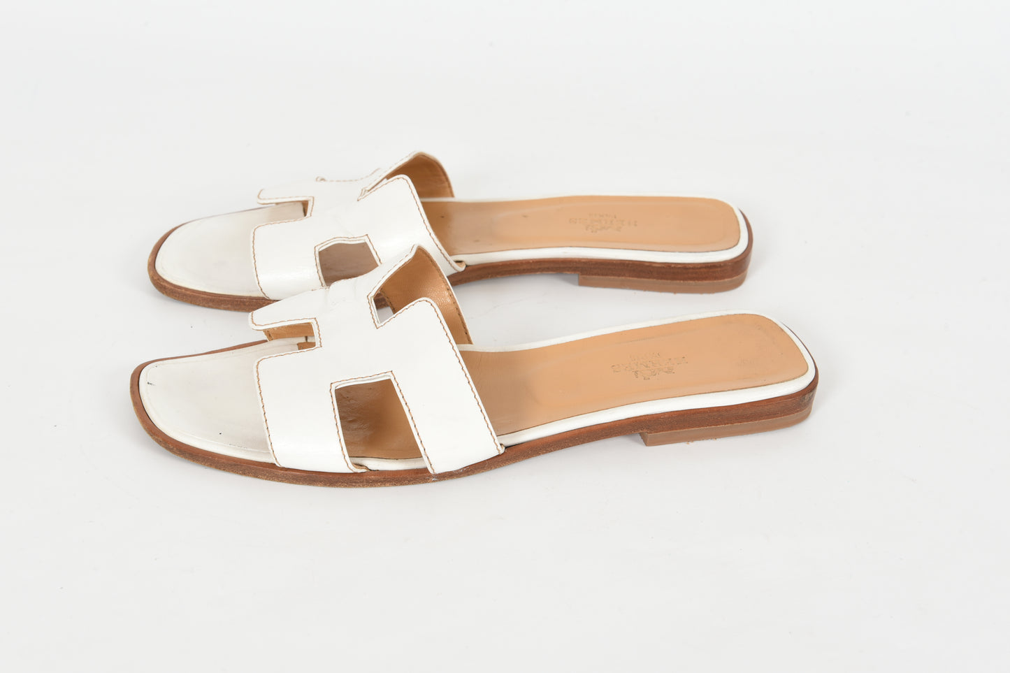 Hermès Oran Sandals Shoes Leather H Logo Calfskin Flats Size 39