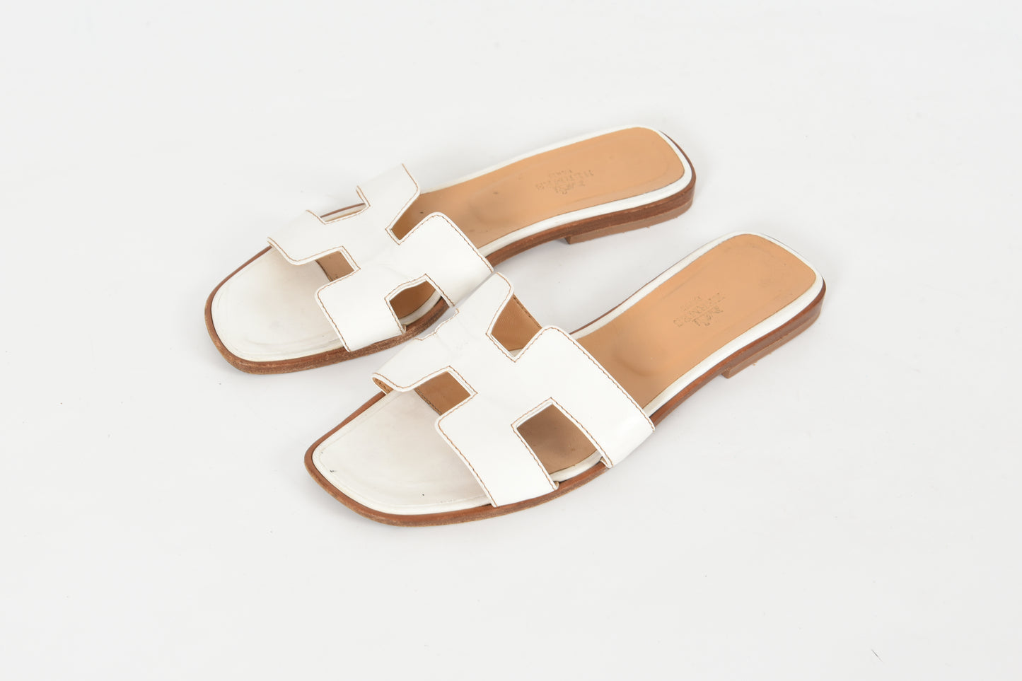 Hermès Oran Sandals Shoes Leather H Logo Calfskin Flats Size 39