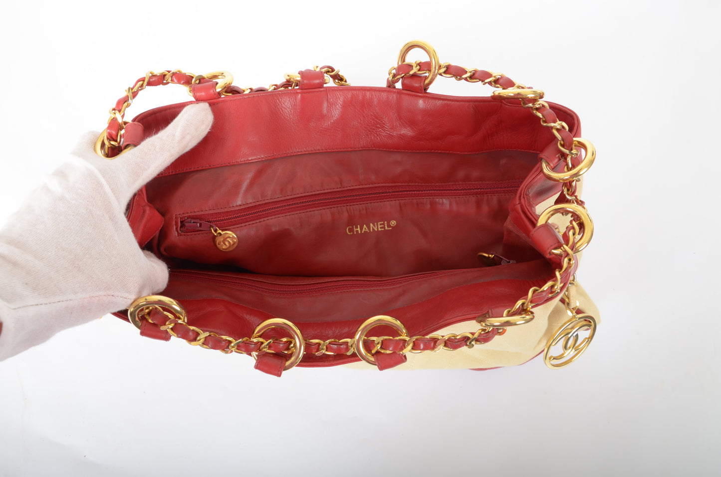 Chanel Chain Shoulder Bag Coco Gold hardware Leather Ivory Red Vintage Backpack