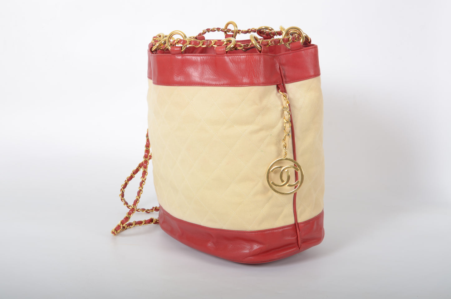 Chanel Chain Shoulder Bag Coco Gold hardware Leather Ivory Red Vintage Backpack