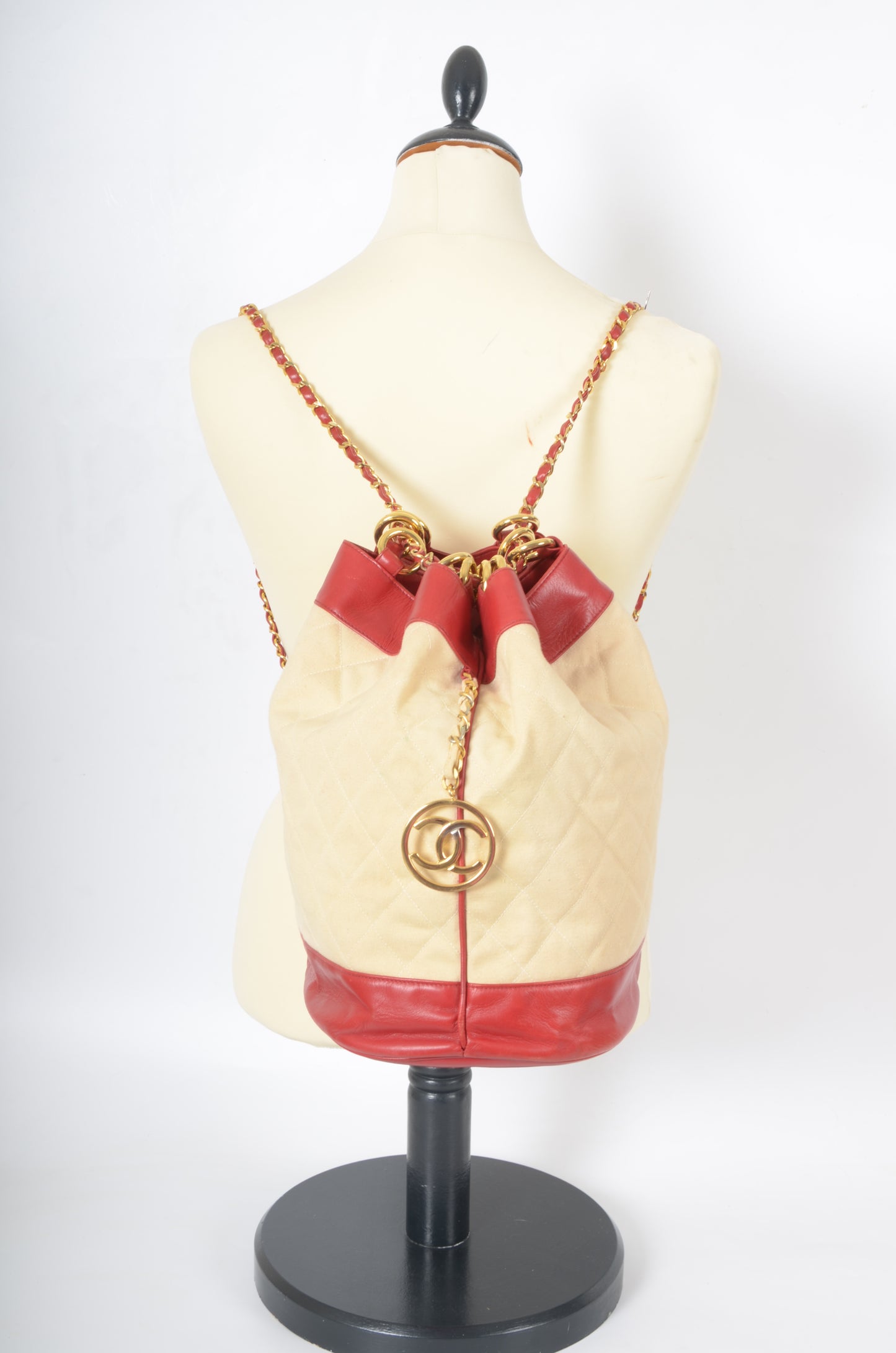 Chanel Chain Shoulder Bag Coco Gold hardware Leather Ivory Red Vintage Backpack