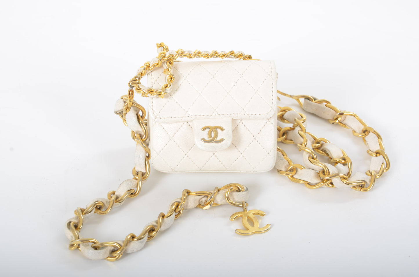 Chanel White Micro Bag Chain Belt Waist Bag Coco Mark Shoulder Pouch White 2way Lambskin Vintage