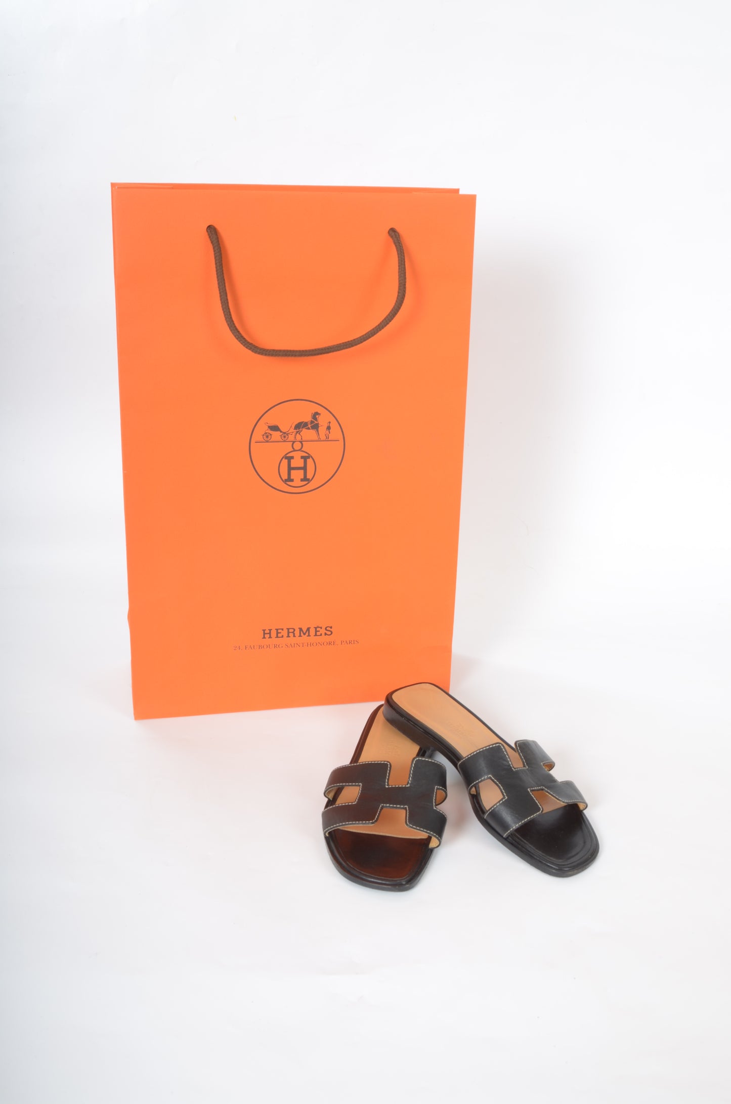 Hermès Oran Sandals Shoes Leather H Logo Calfskin Flats Size 35 1/2