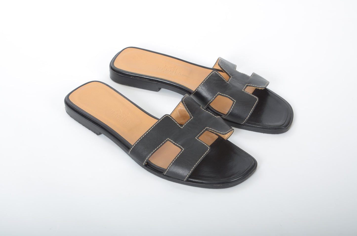 Hermès Oran Sandals Shoes Leather H Logo Calfskin Flats Size 35 1/2