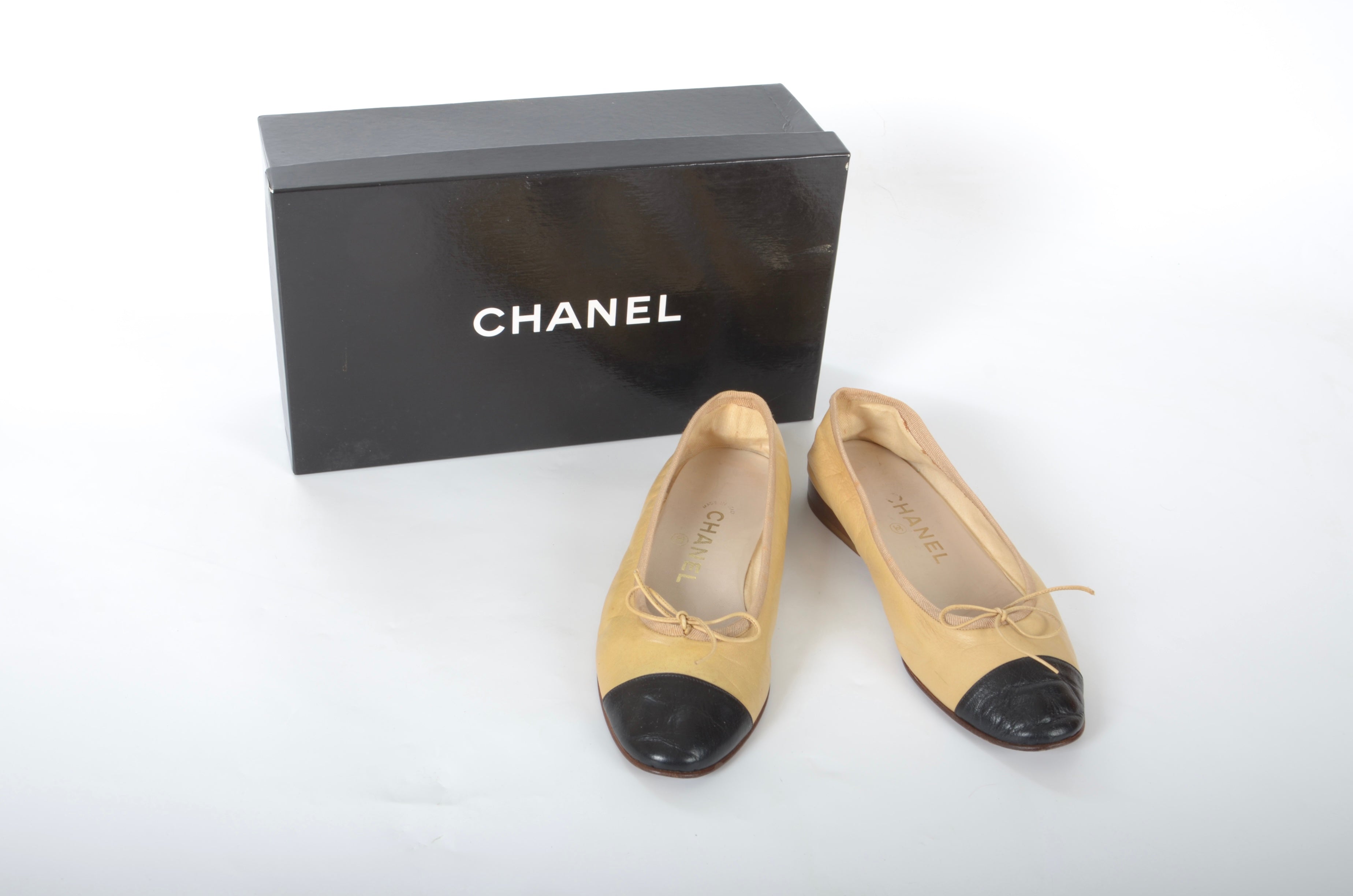 Chanel Ballet Flats Shoes Ballerina Ballet Flat Pumps Ribbon Leather S firstsecondvintage