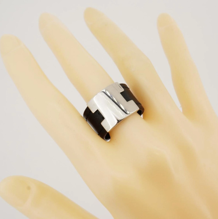 Hermès Lurie Ring H Logo Silver Hardware Ring Accessory Size 23 Silver x Black